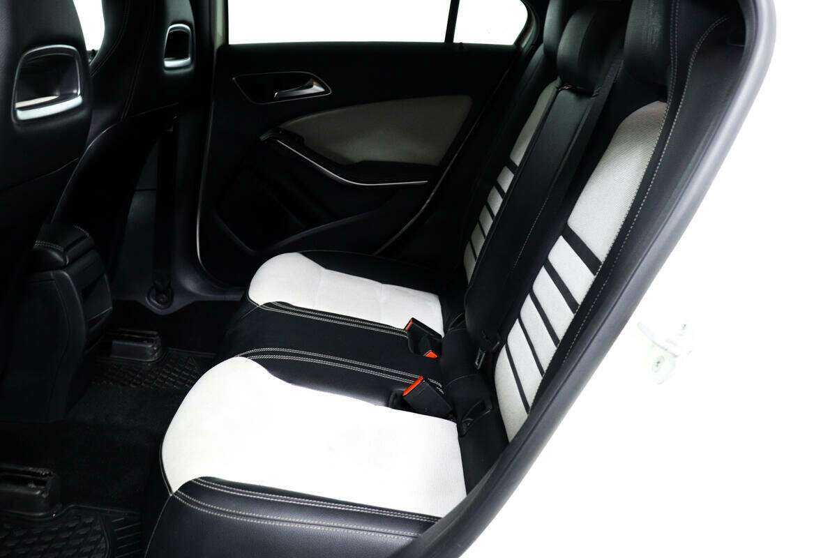 Мерседес-Бенц А-Класс б/у, 2013, Роботизированная. Фото: #11