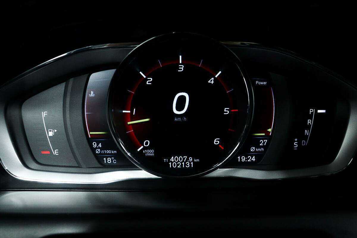 Вольво ИксЦ60 б/у, 2014, Автоматическая. Фото: #9