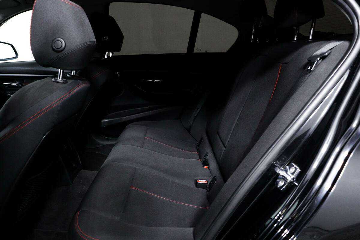 БМВ 3 серии б/у, 2012, Автоматическая. Фото: #11