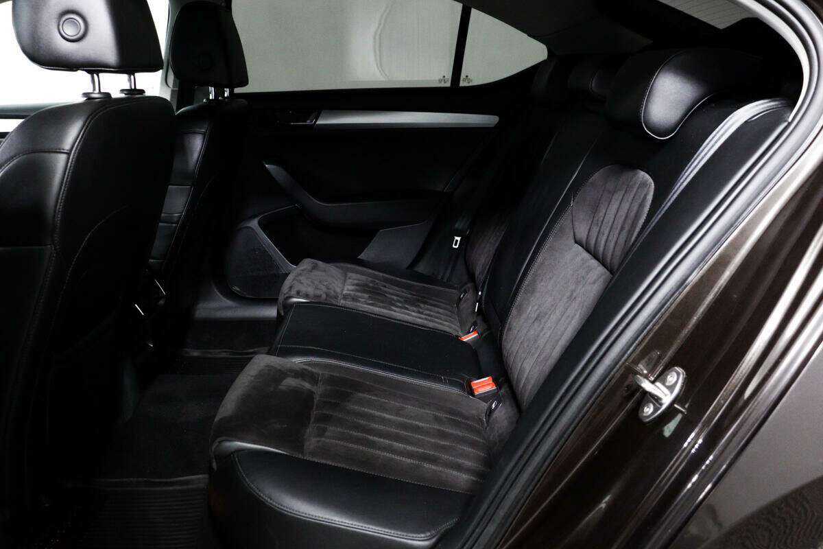 Шкода Суперб б/у, 2015, Роботизированная. Фото: #11