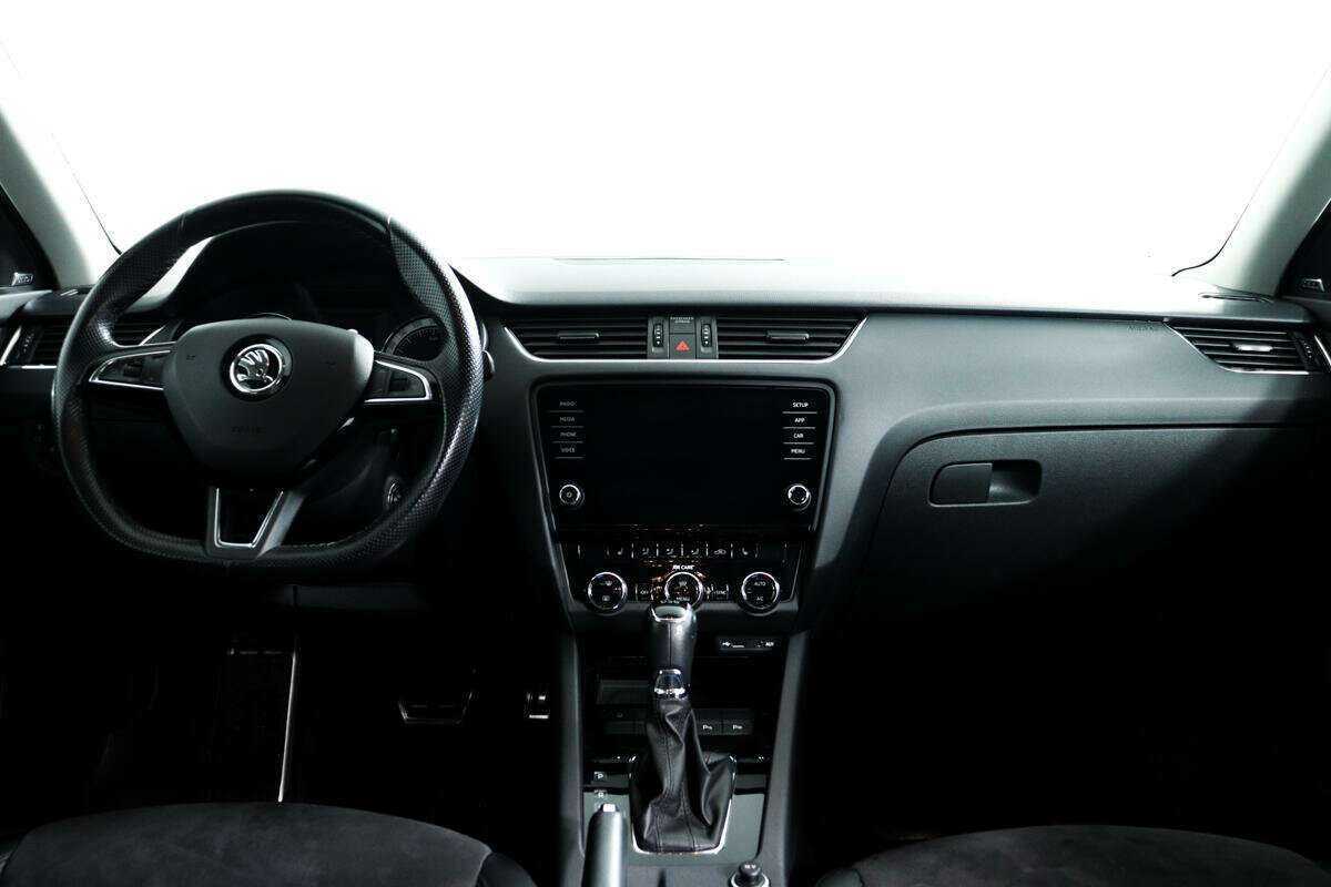 Шкода Октавия б/у, 2017, Роботизированная. Фото: #10