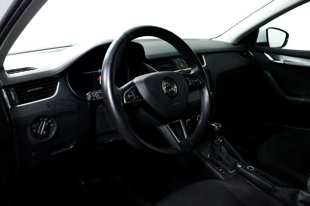 Шкода Октавия б/у, 2018, Роботизированная. Фото: #12