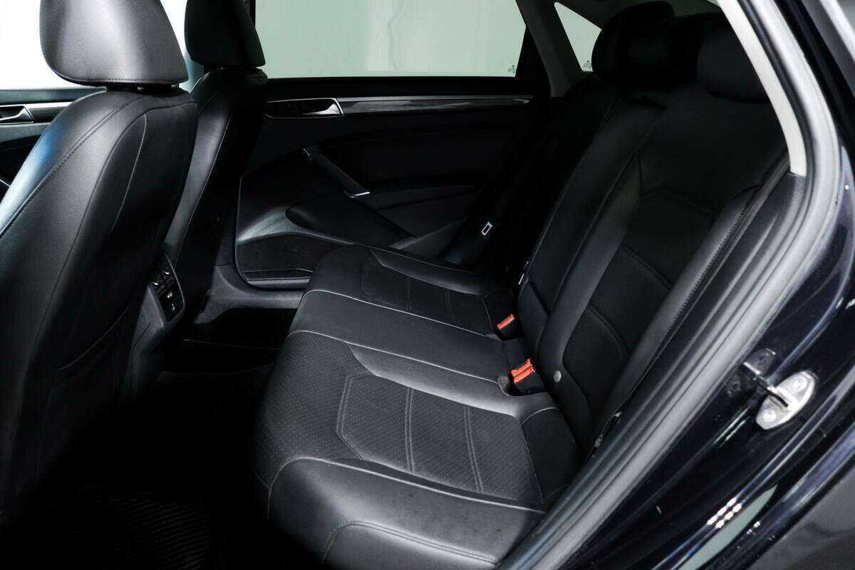 Фольксваген Пассат б/у, 2017, Роботизированная. Фото: #11