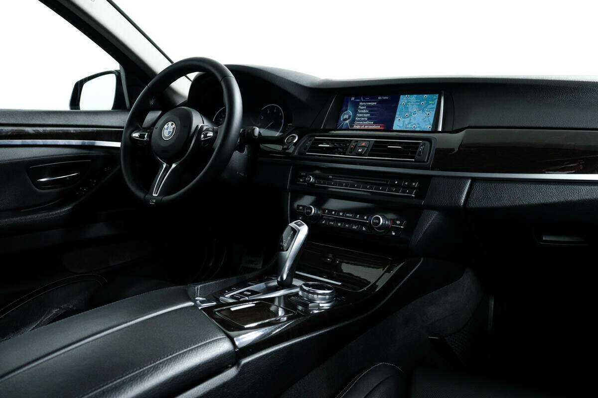 БМВ 5 серии б/у, 2014, Автоматическая. Фото: #8