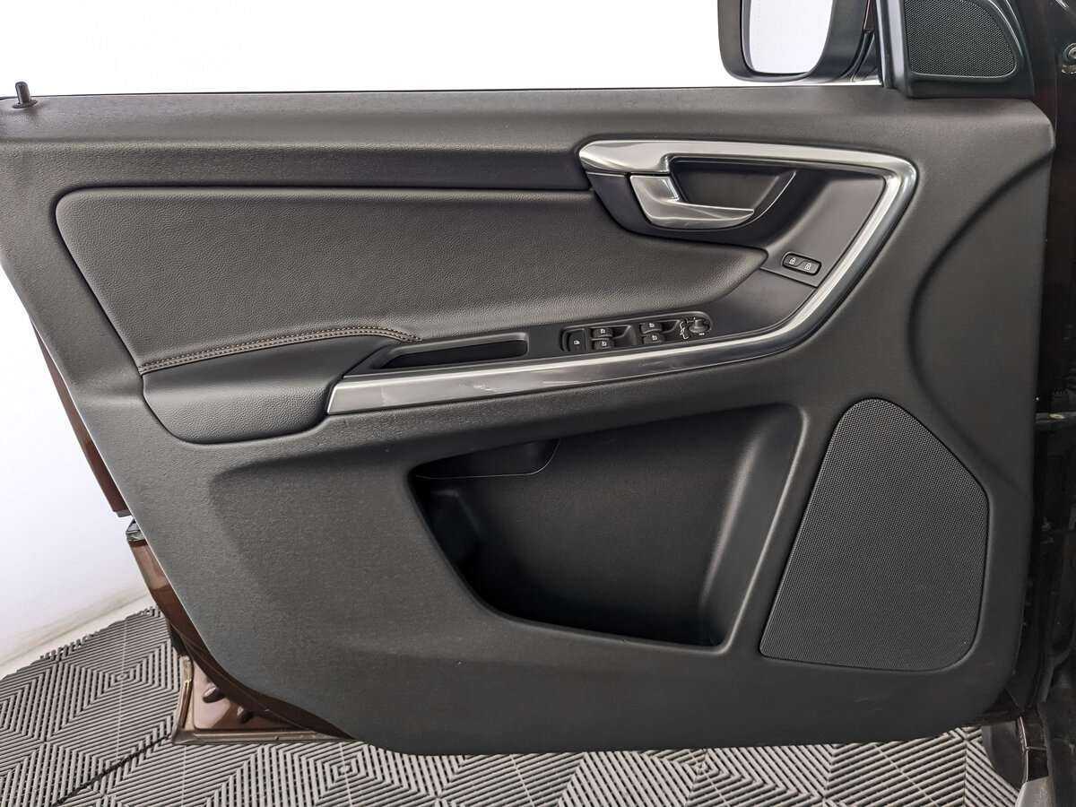 Вольво ИксЦ60 б/у, 2015, Автоматическая. Фото: #14