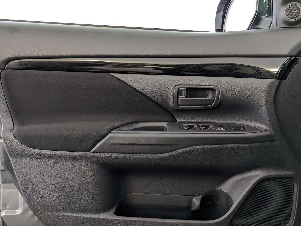 Митсубиши Оутлэндер б/у, 2019, Вариатор. Фото: #14