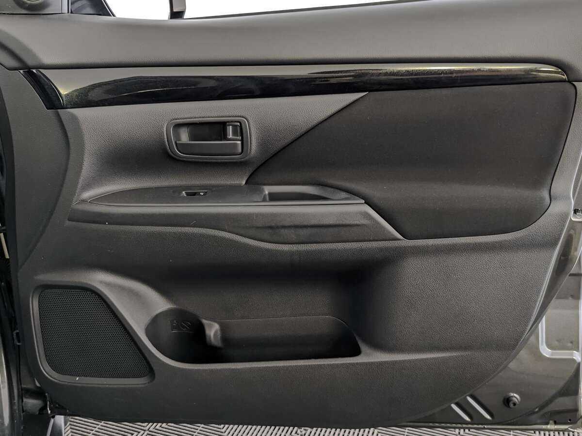 Митсубиши Оутлэндер б/у, 2019, Вариатор. Фото: #20