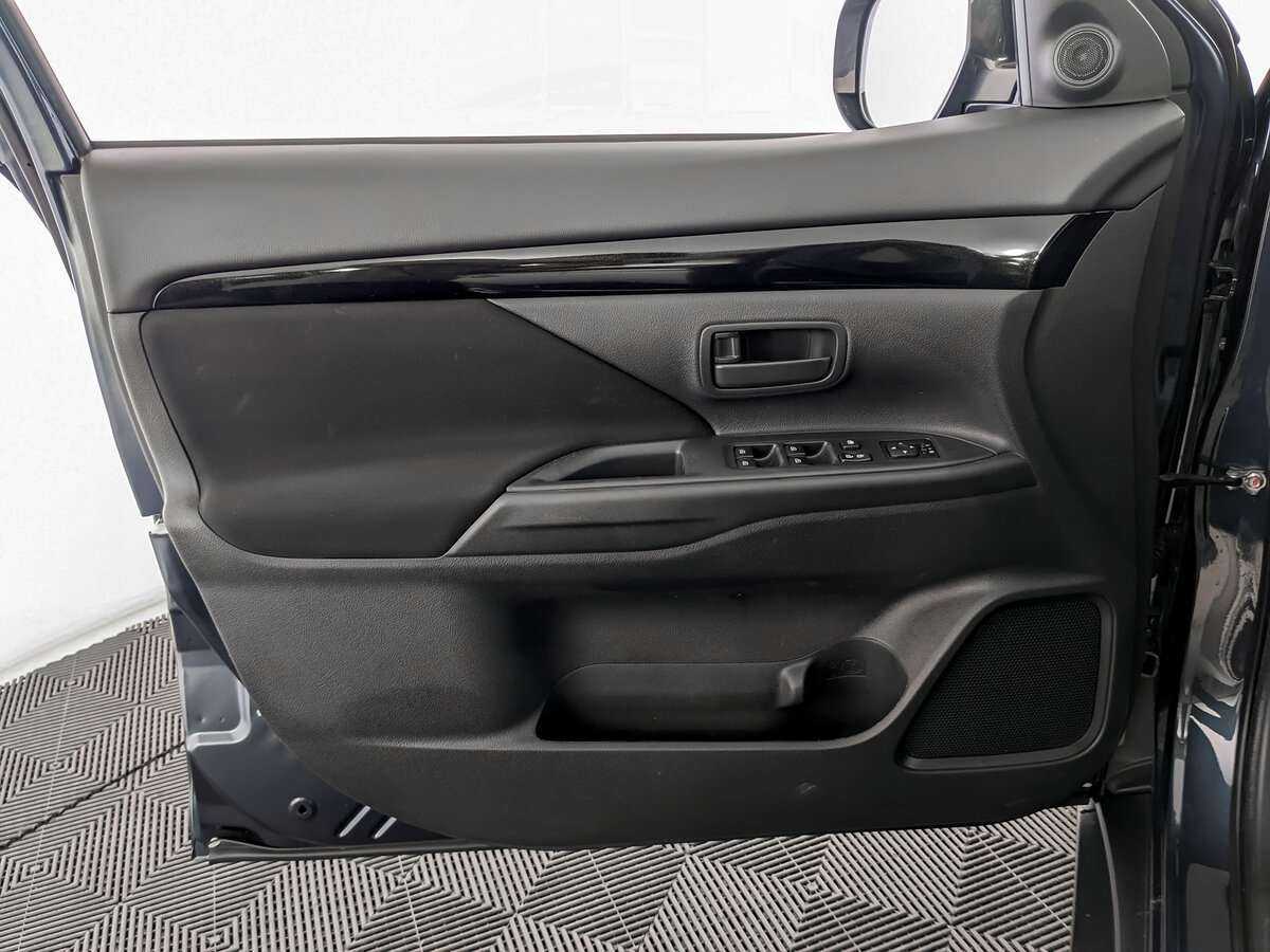 Митсубиши Оутлэндер б/у, 2019, Вариатор. Фото: #14