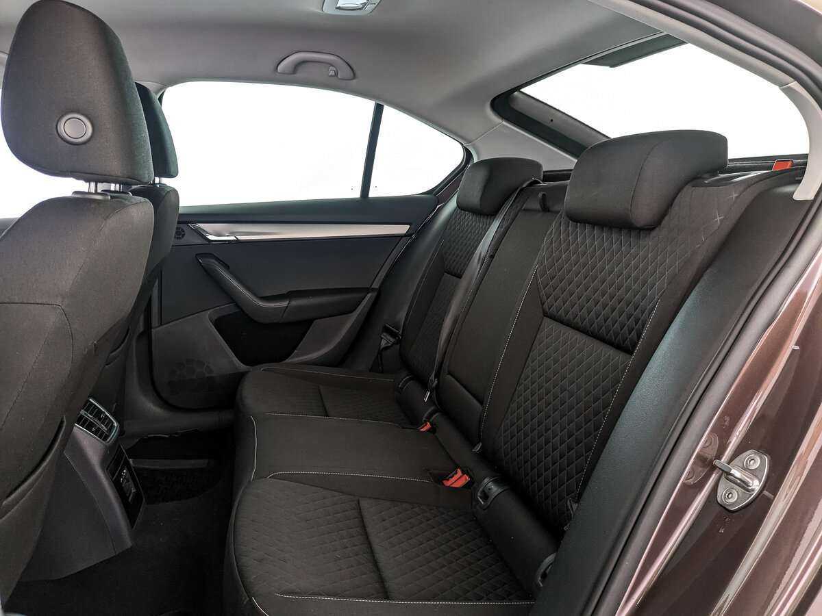 Шкода Октавия б/у, 2016, Роботизированная. Фото: #17