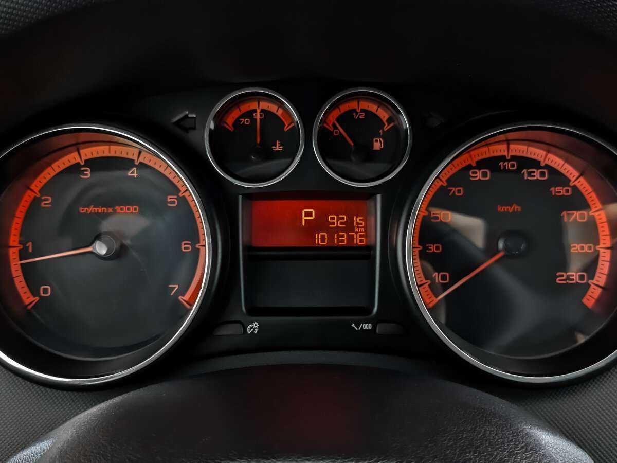 Пежо 408 б/у, 2013, Автоматическая. Фото: #15