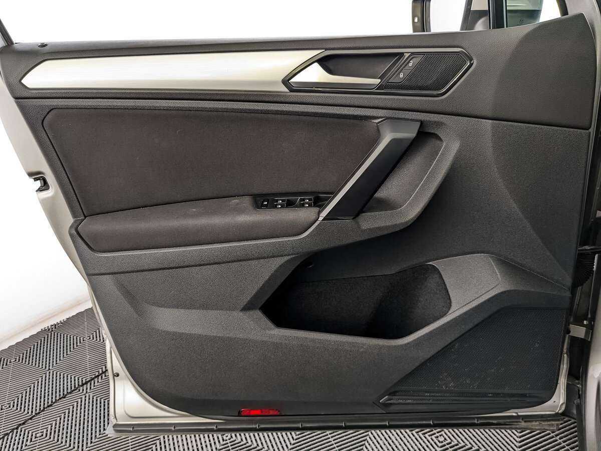 Фольксваген Тигуан б/у, 2017, Роботизированная. Фото: #14