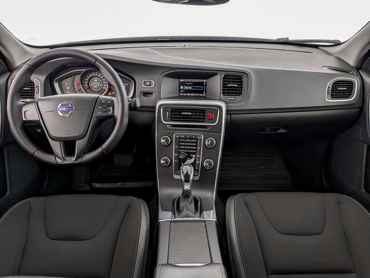 Вольво С60 б/у, 2015, Автоматическая. Фото: #11