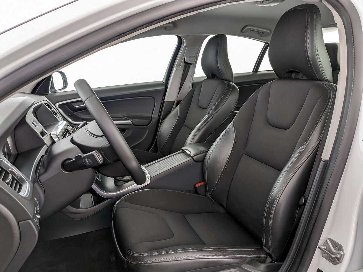 Вольво С60 б/у, 2015, Автоматическая. Фото: #15