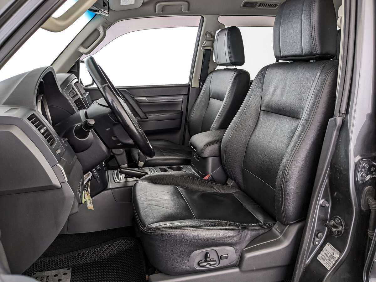 Митсубиши Паджеро б/у, 2013, Автоматическая. Фото: #19