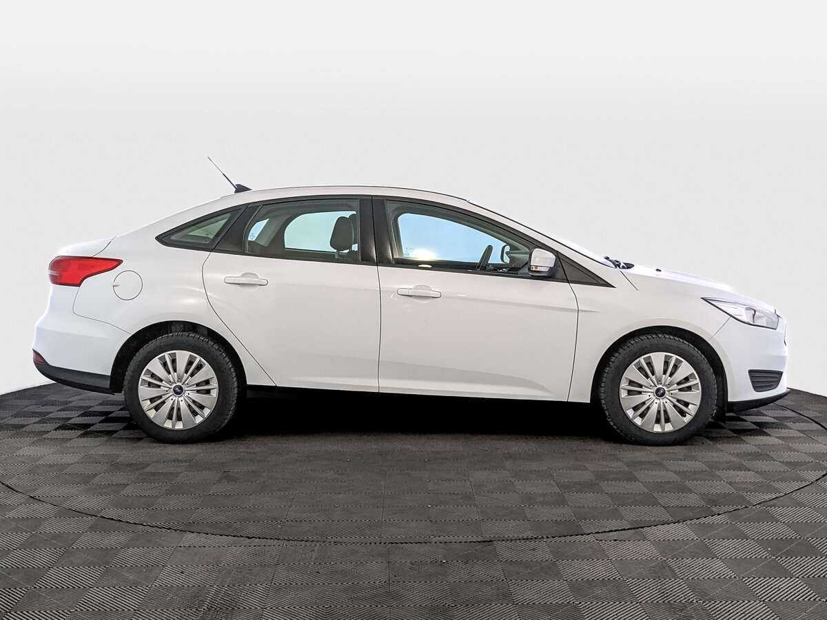 Форд Фокус б/у, 2018, Роботизированная. Фото: #3