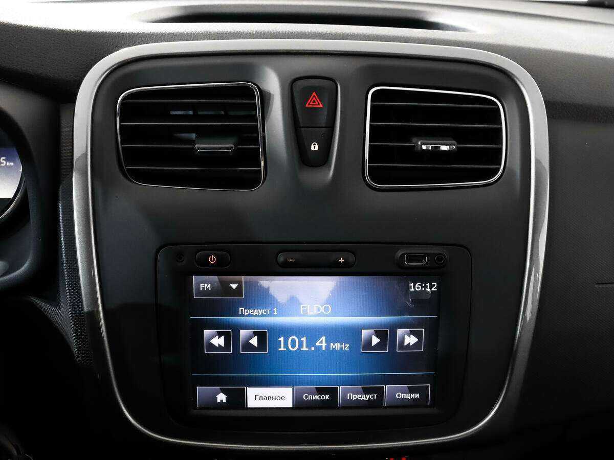 Рено Сандеро б/у, 2015, Механическая. Фото: #12