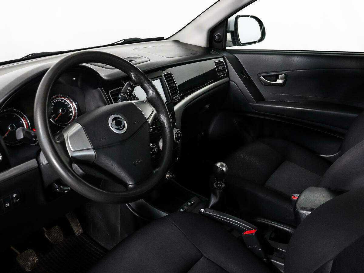 Сан-Ён Актион б/у, 2012, Механическая. Фото: #6