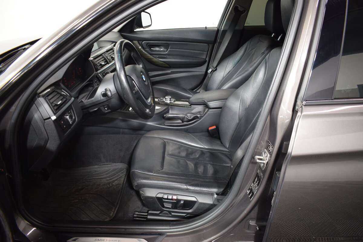 БМВ 3 серии б/у, 2012, Автоматическая. Фото: #8