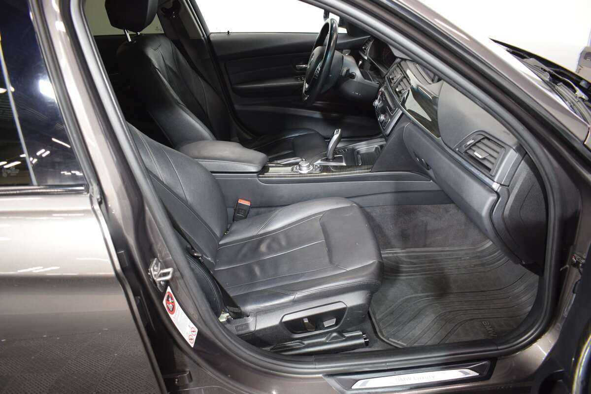 БМВ 3 серии б/у, 2012, Автоматическая. Фото: #13