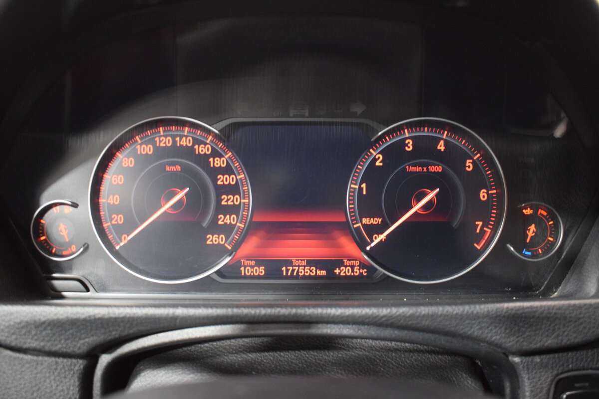 БМВ 3 серии б/у, 2012, Автоматическая. Фото: #17