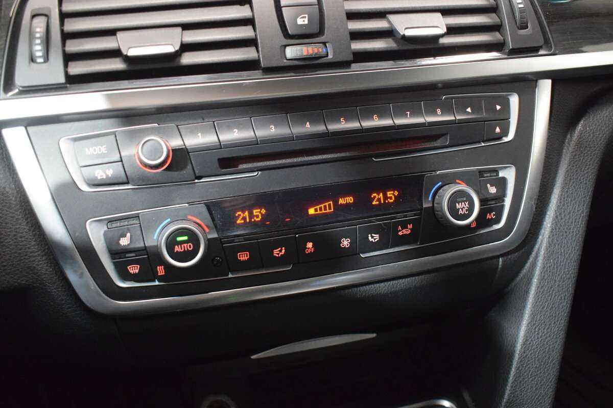 БМВ 3 серии б/у, 2012, Автоматическая. Фото: #19