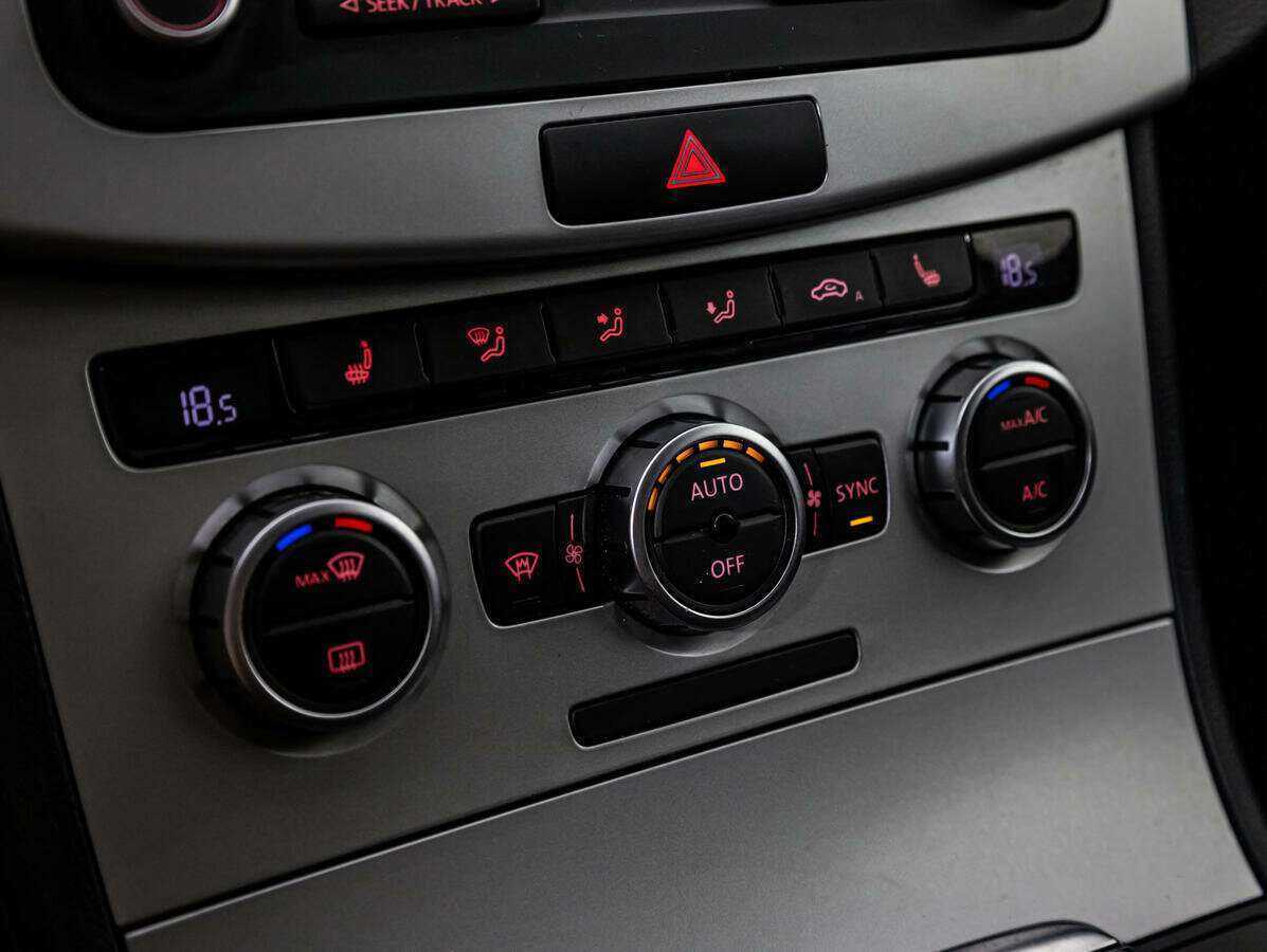 Фольксваген Пассат б/у, 2013, Механическая. Фото: #12