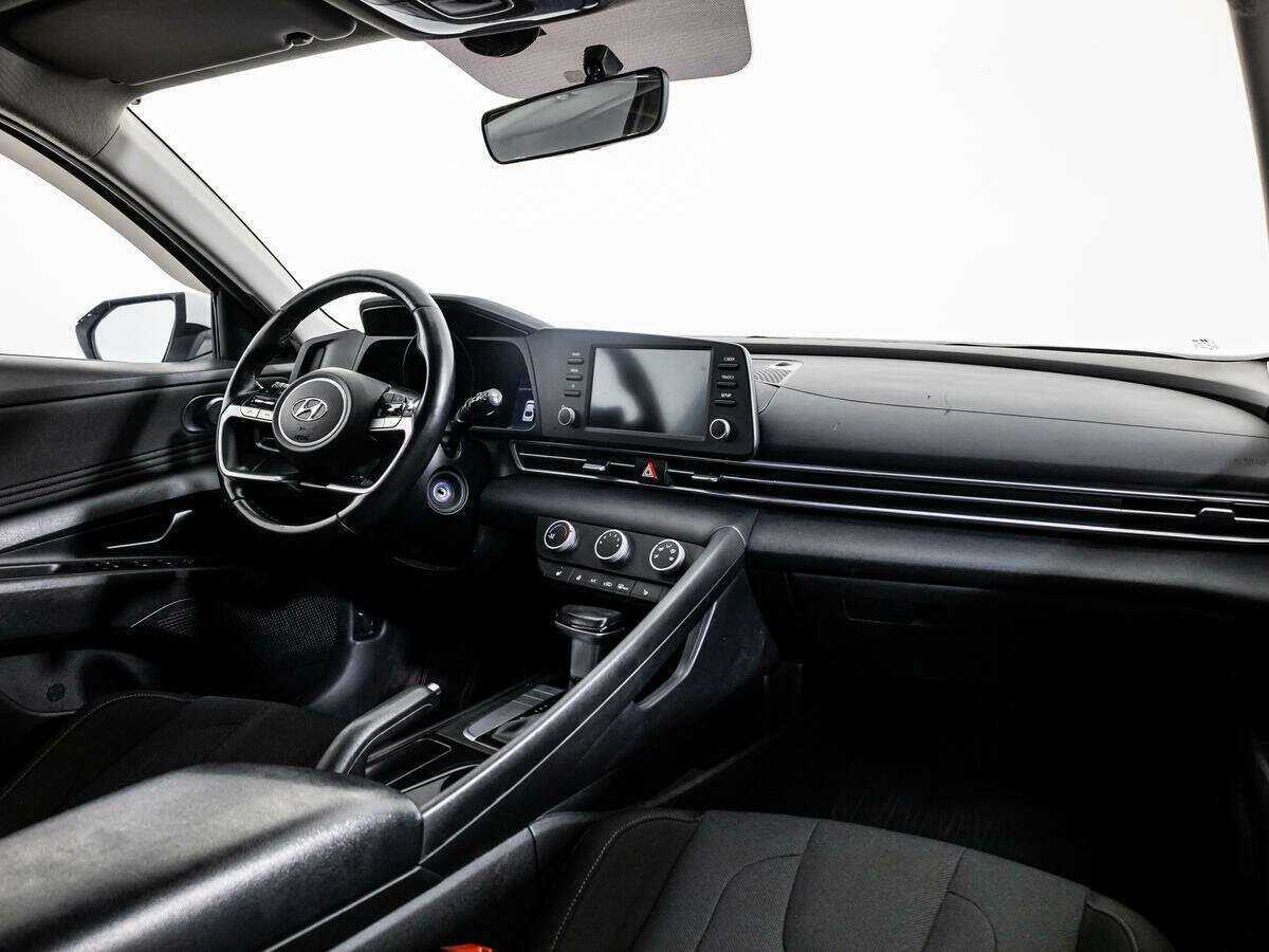 Хендай Елантра б/у, 2020, Автоматическая. Фото: #6