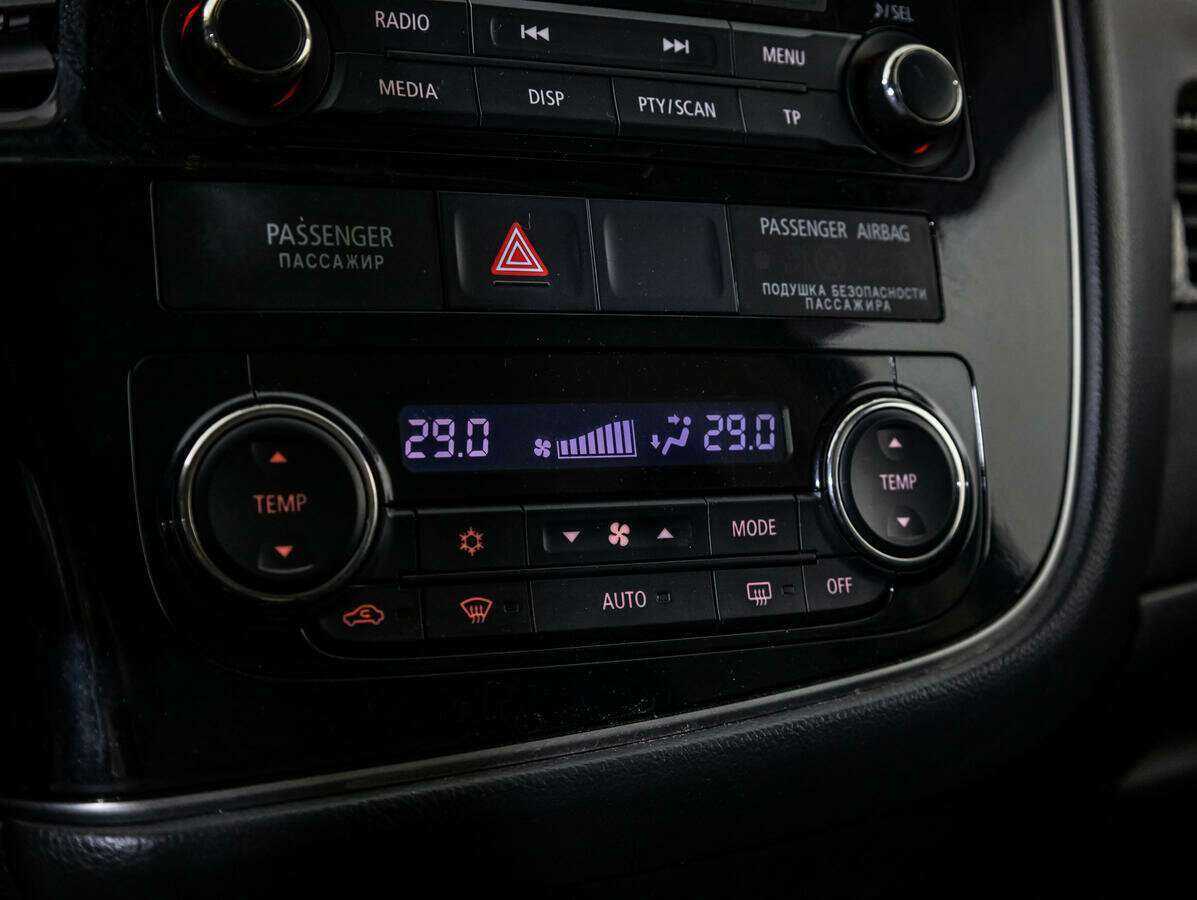 Митсубиши Оутлэндер б/у, 2017, Вариатор. Фото: #11