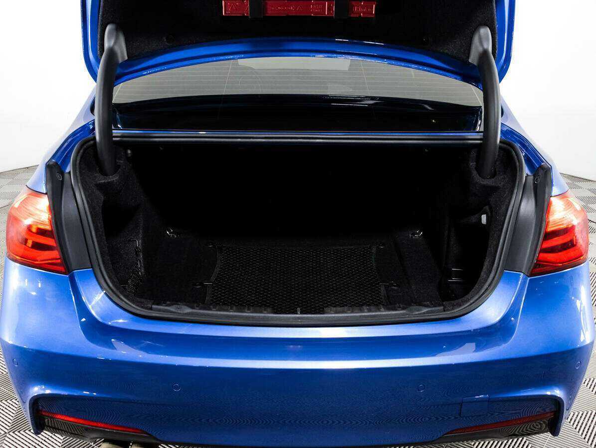 БМВ 3 серии б/у, 2017, Автоматическая. Фото: #19