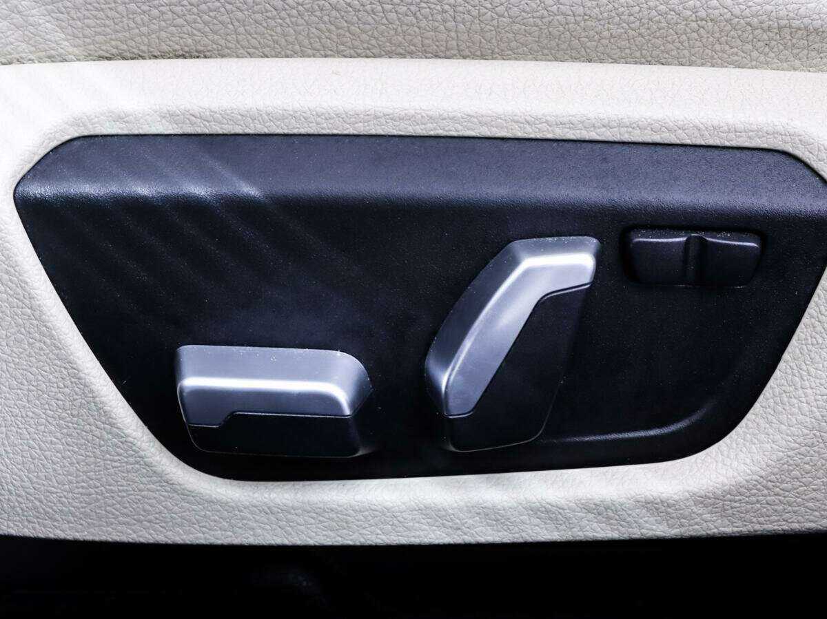 БМВ 3 серии б/у, 2012, Автоматическая. Фото: #18