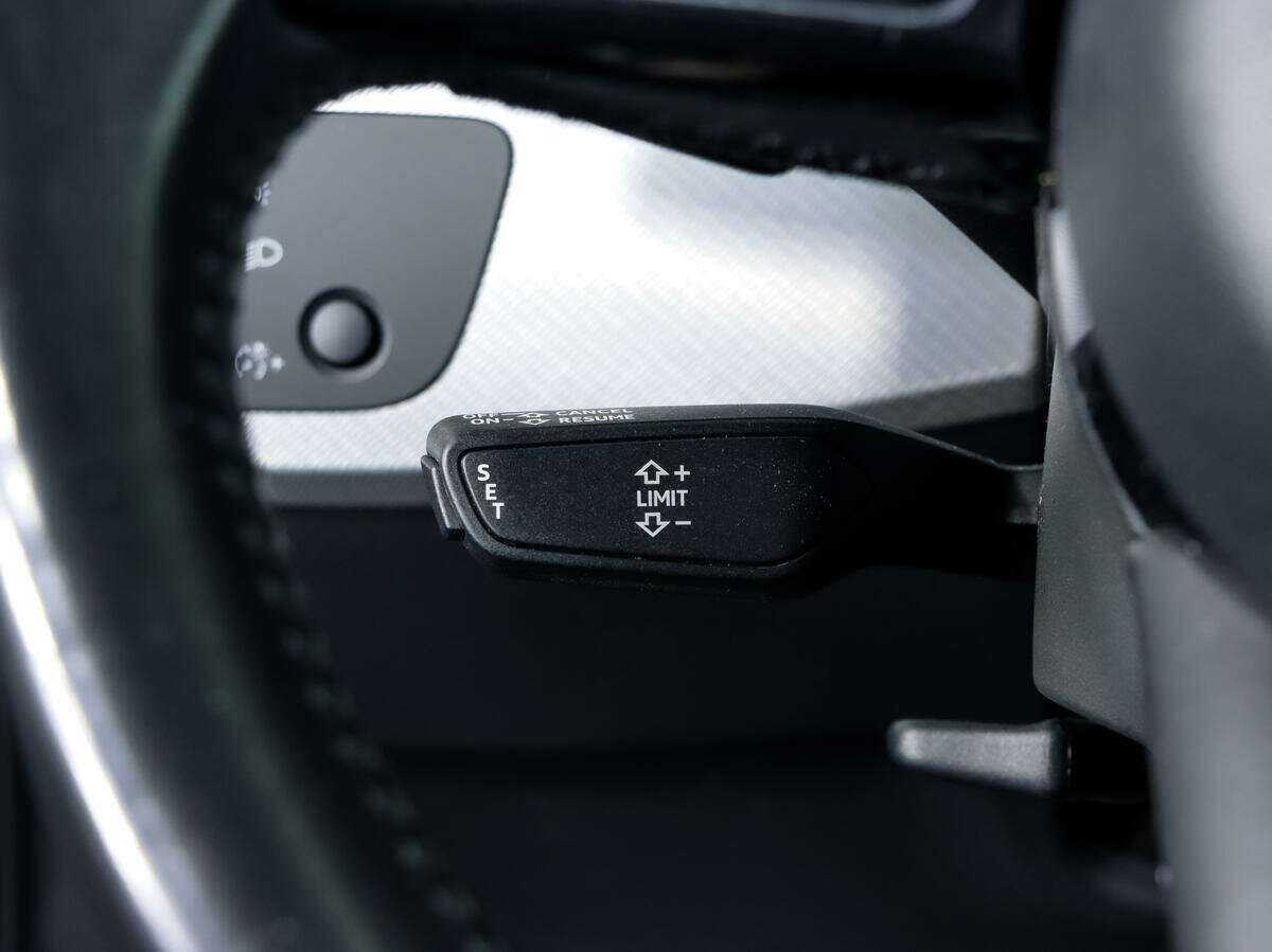 Ауди А4 б/у, 2015, Роботизированная. Фото: #8