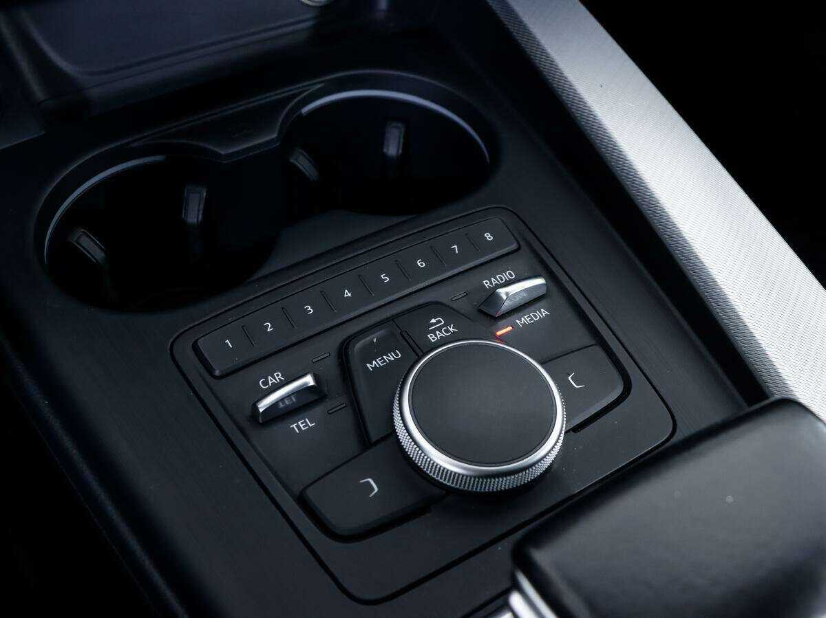 Ауди А4 б/у, 2015, Роботизированная. Фото: #10