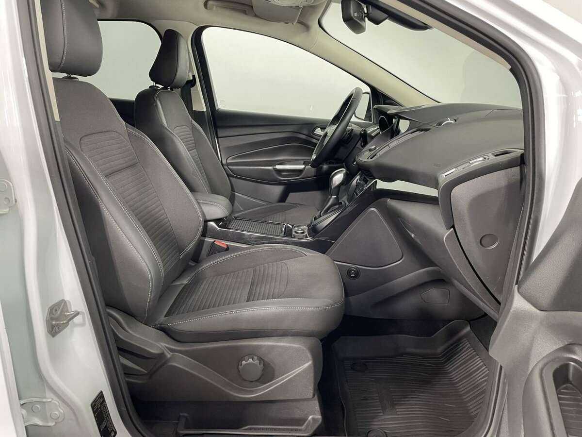 Форд Куга б/у, 2017, Автоматическая. Фото: #11