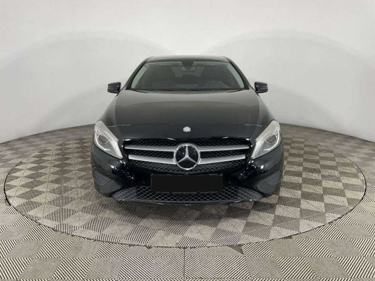 Мерседес-Бенц А-Класс б/у, 2014, Роботизированная. Фото: #1
