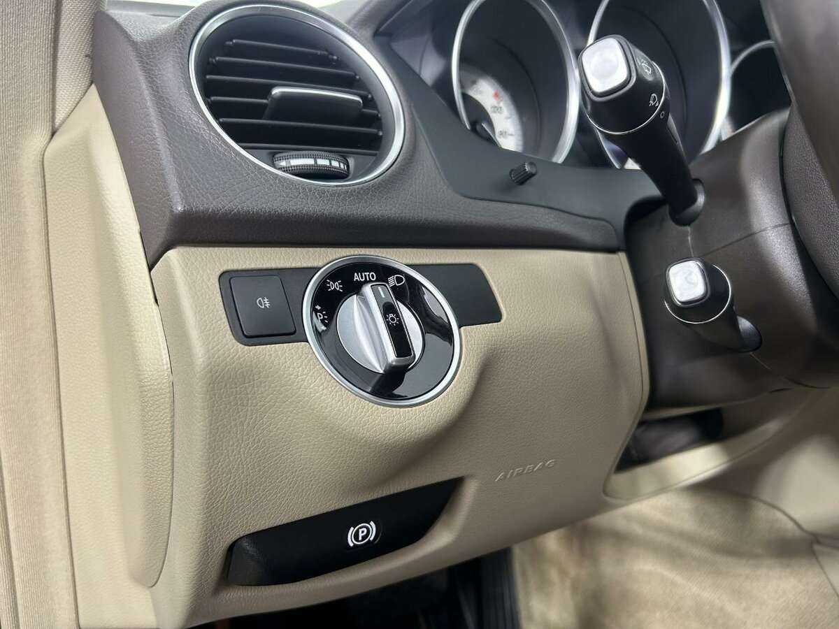 Мерседес-Бенц Ц-Класс б/у, 2013, Автоматическая. Фото: #7