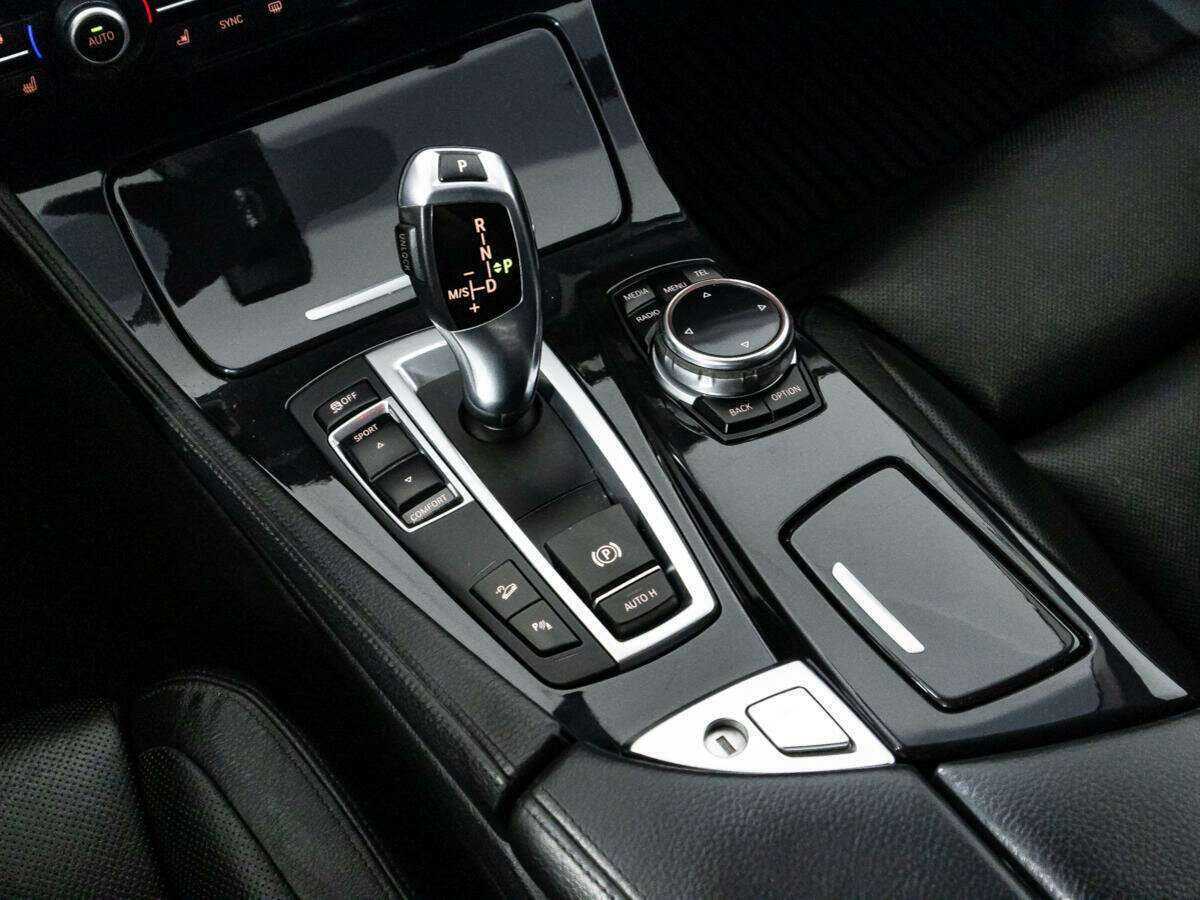 БМВ 5 серии б/у, 2014, Автоматическая. Фото: #17