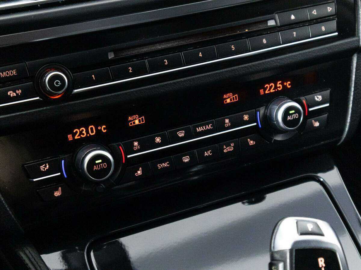 БМВ 5 серии б/у, 2014, Автоматическая. Фото: #18