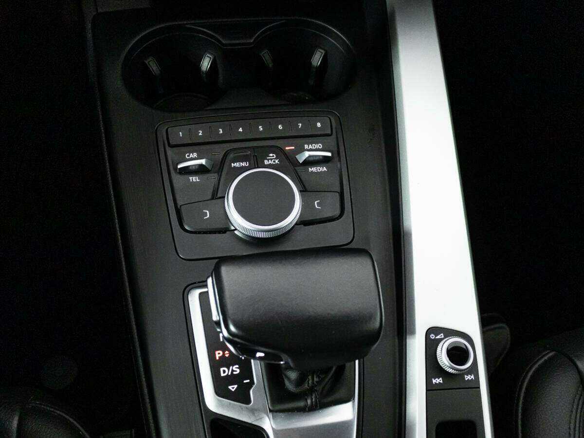 Ауди А4 б/у, 2018, Роботизированная. Фото: #19