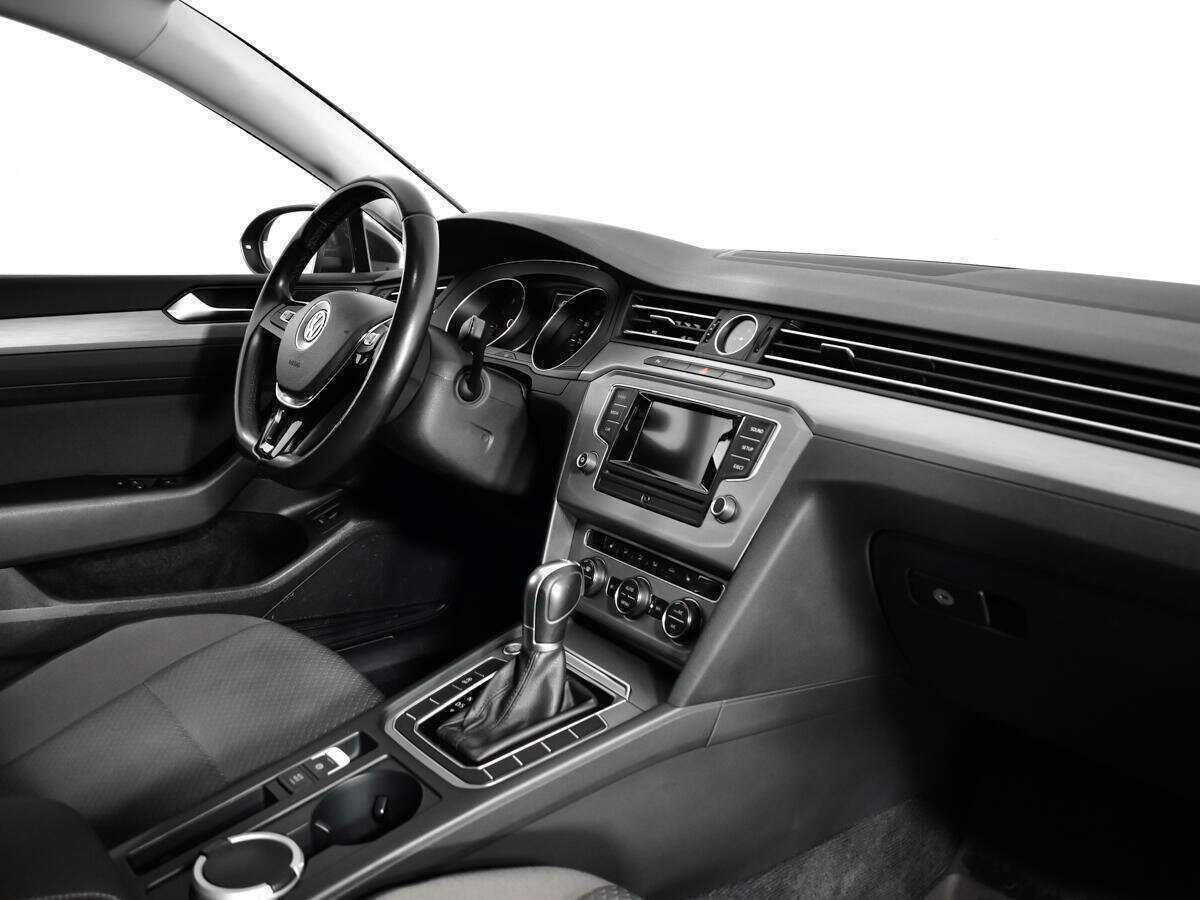 Фольксваген Пассат б/у, 2017, Роботизированная. Фото: #8