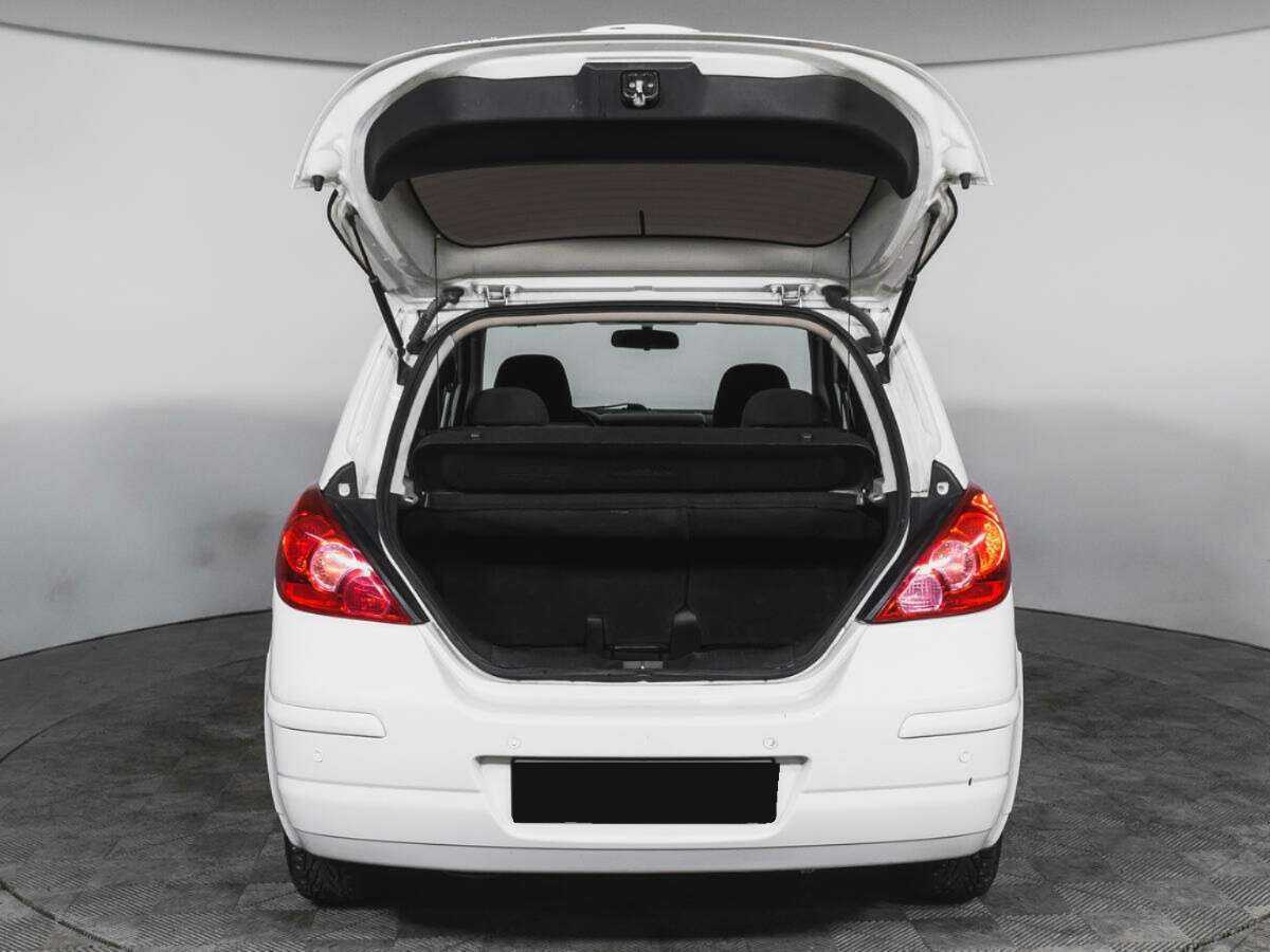 Ниссан Тиида б/у, 2013, Механическая. Фото: #15