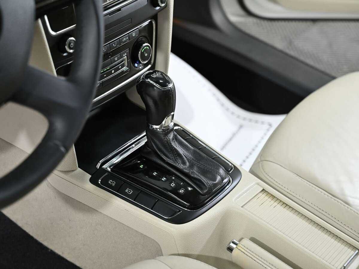 Шкода Суперб б/у, 2013, Роботизированная. Фото: #13