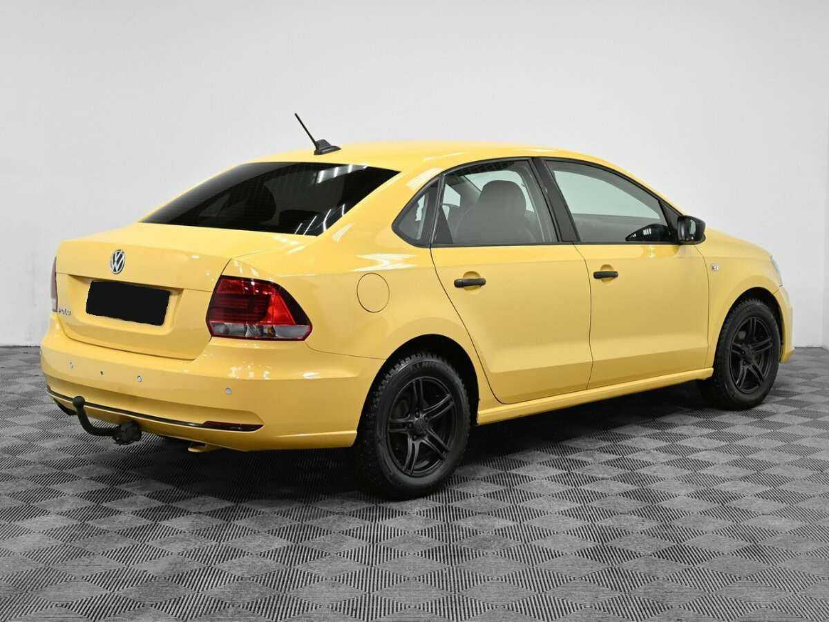 Фольксваген Поло б/у, 2017, Механическая. Фото: #1