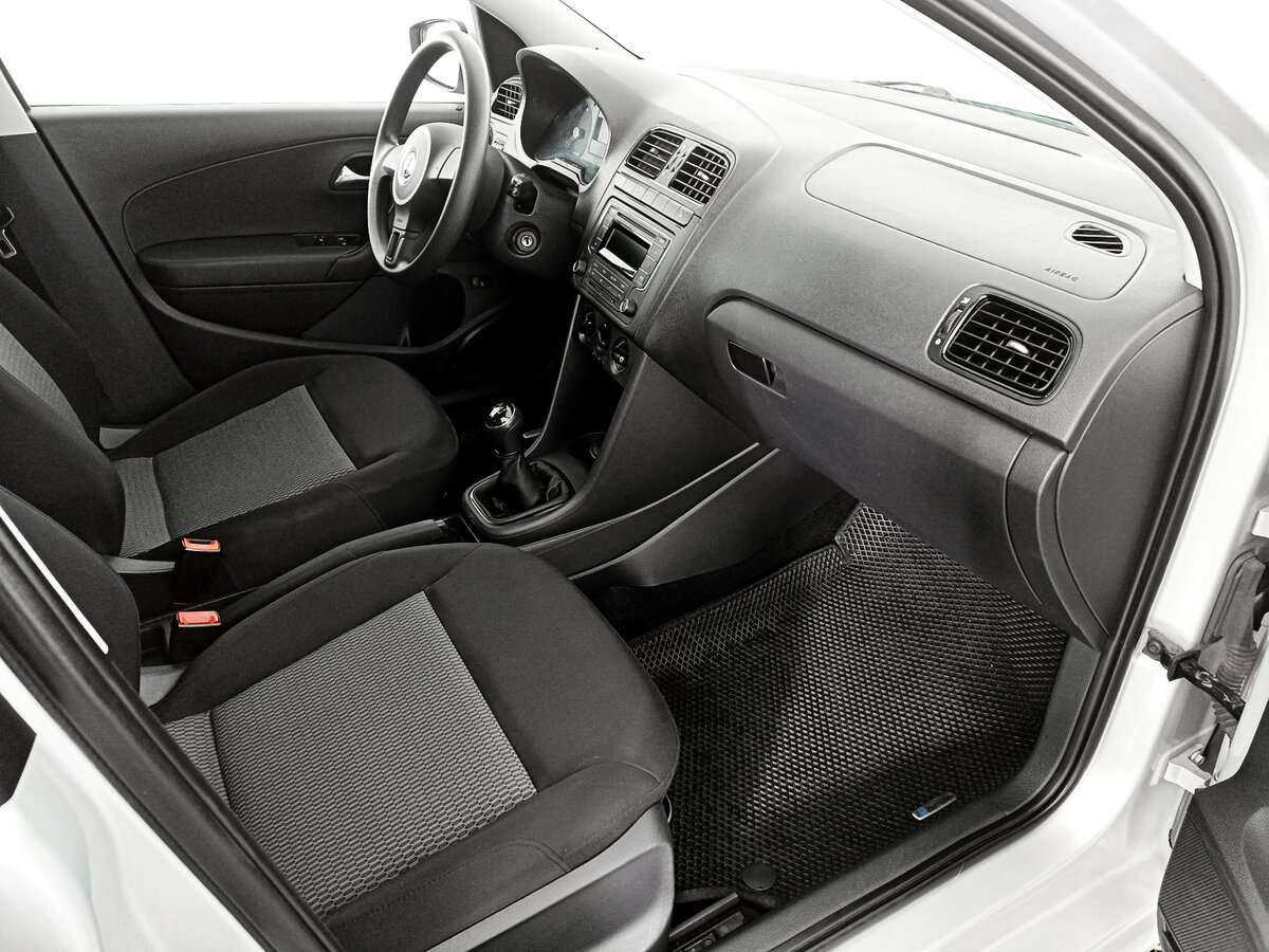 Фольксваген Поло б/у, 2013, Механическая. Фото: #10