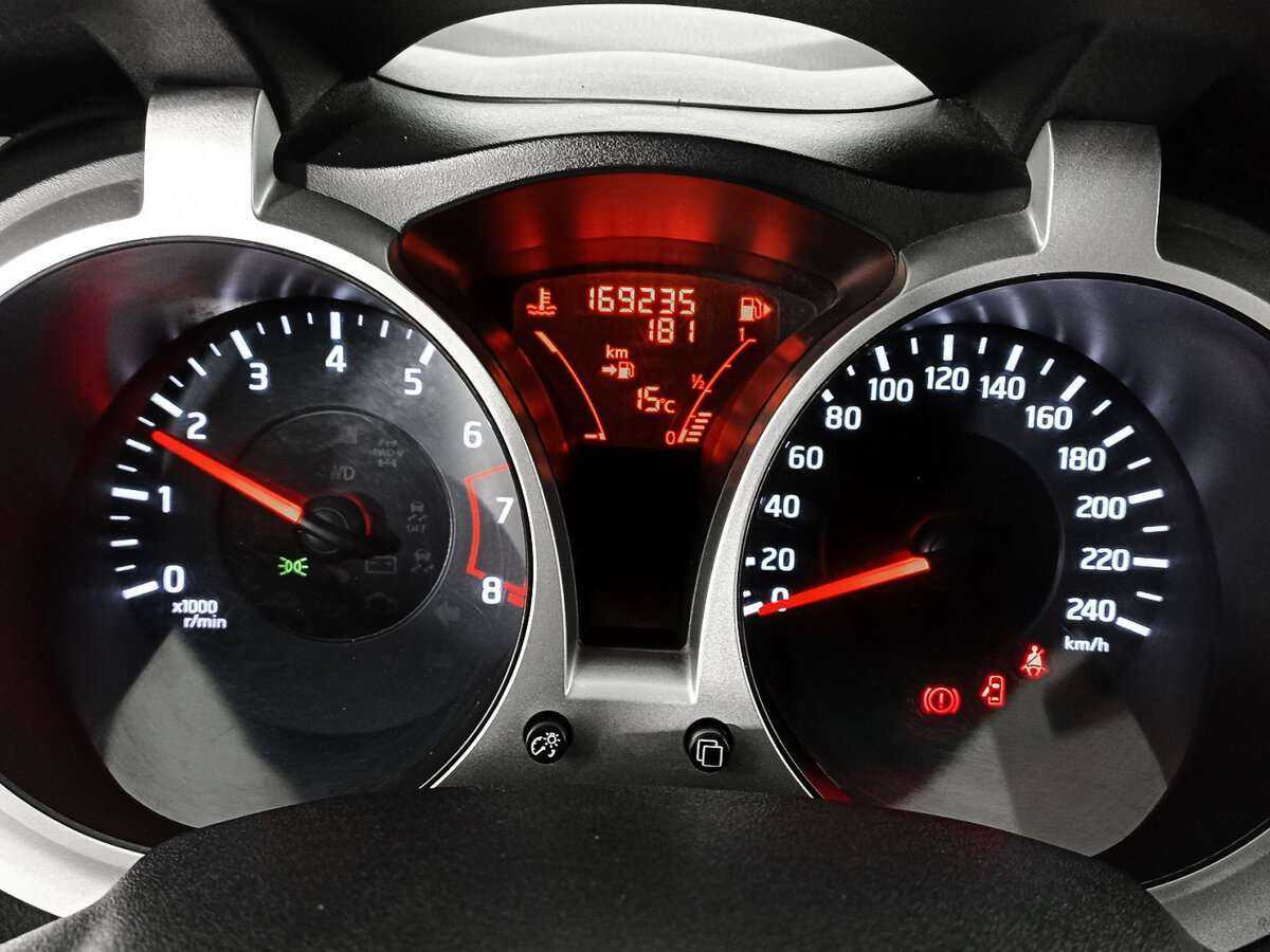 Ниссан Жук б/у, 2012, Механическая. Фото: #12