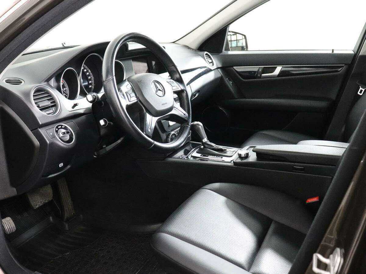 Мерседес-Бенц Ц-Класс б/у, 2012, Автоматическая. Фото: #7