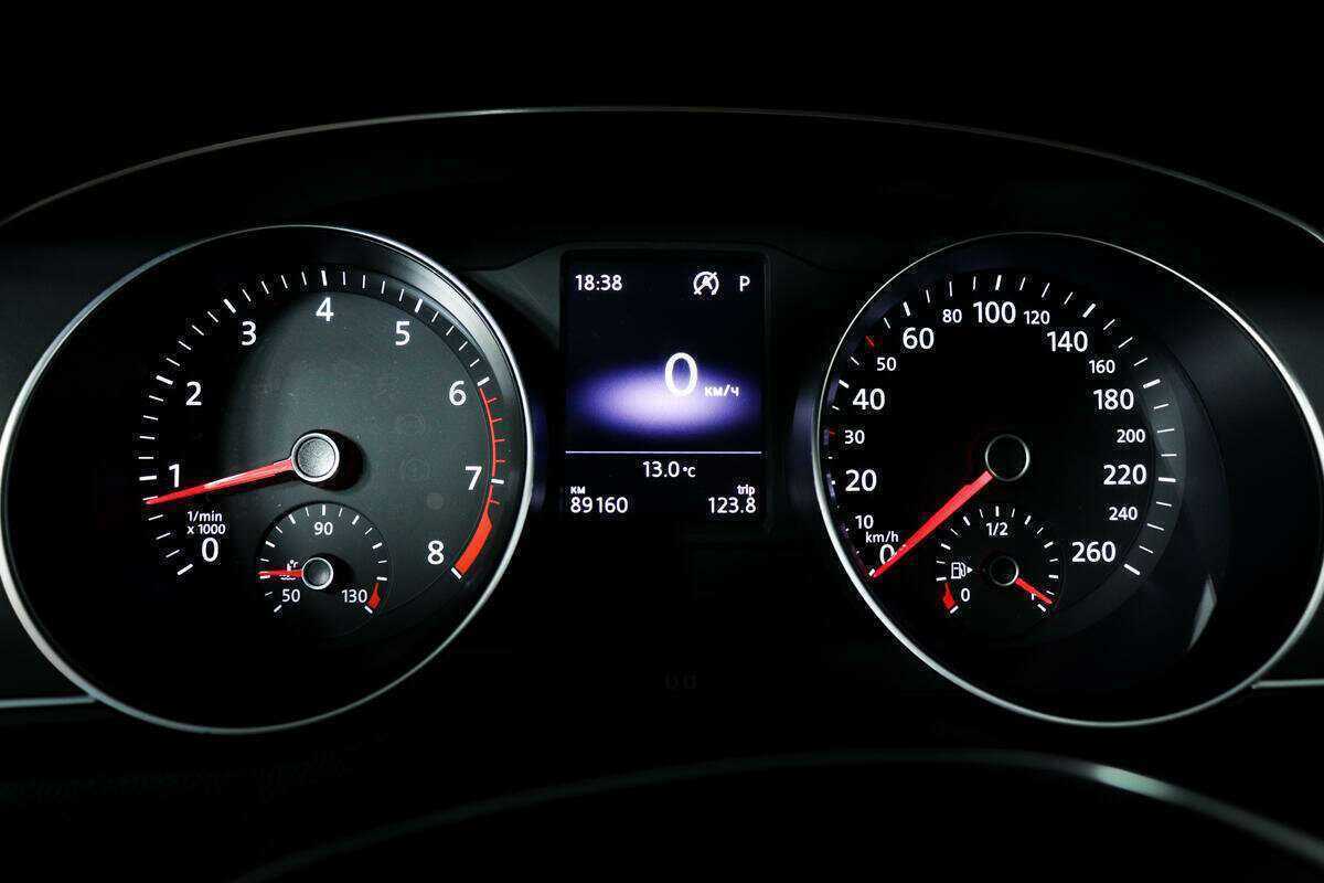 Фольксваген Пассат б/у, 2016, Роботизированная. Фото: #9