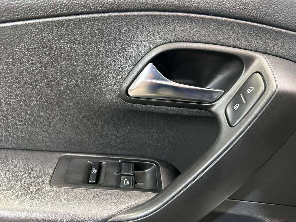 Фольксваген Поло б/у, 2019, Механическая. Фото: #13