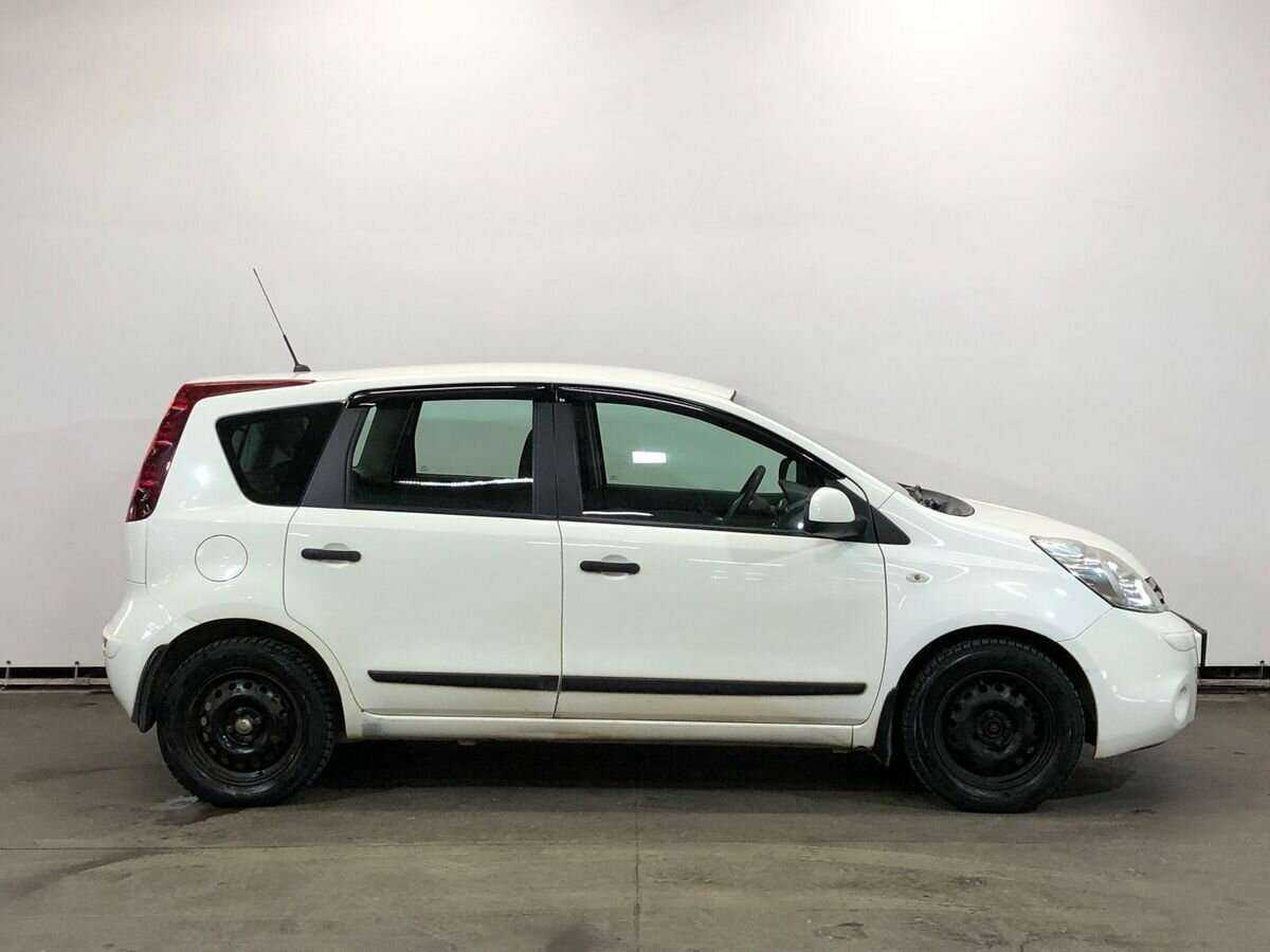 Ниссан Ноут б/у, 2013, Механическая. Фото: #3