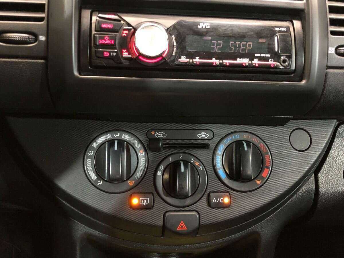 Ниссан Ноут б/у, 2013, Механическая. Фото: #13