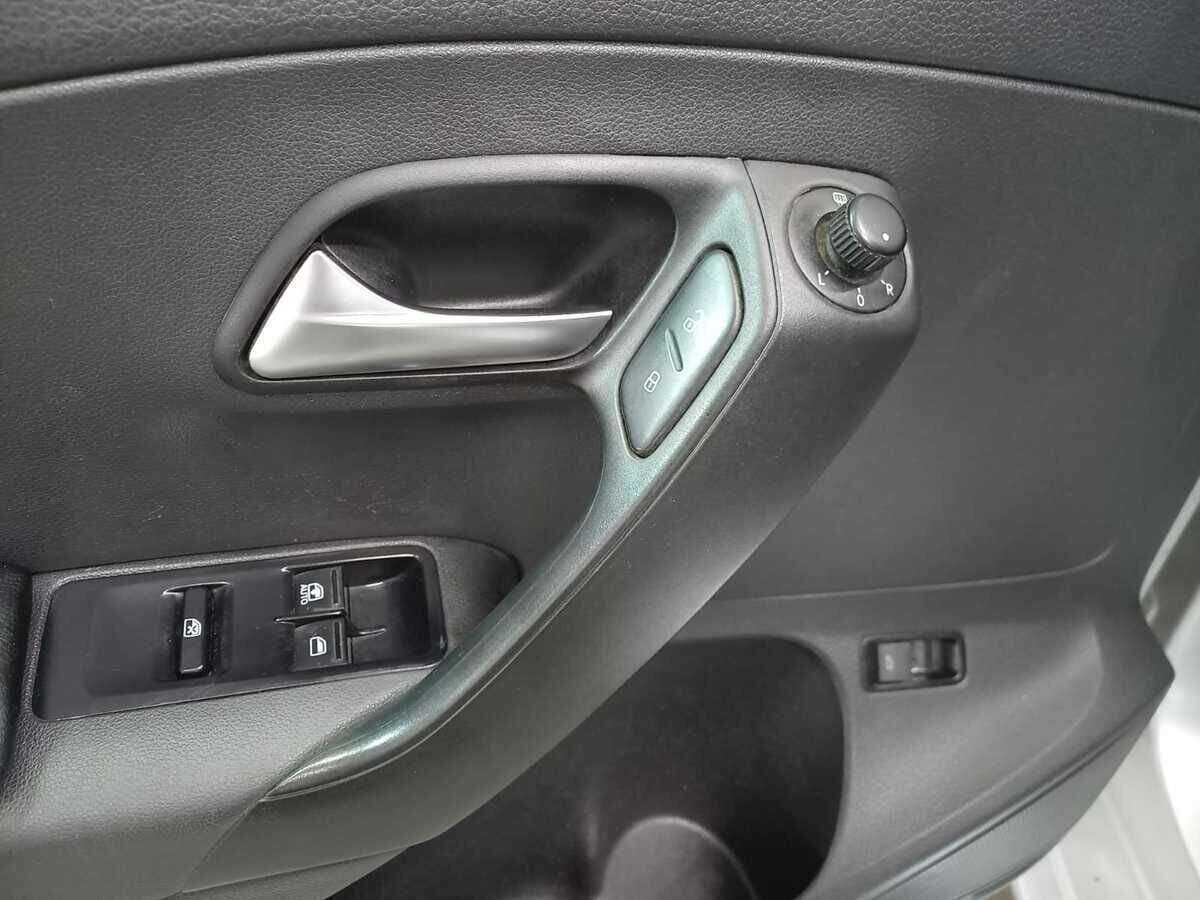 Фольксваген Поло б/у, 2013, Механическая. Фото: #13